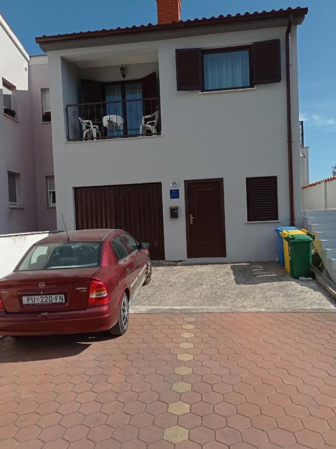 "Sunny" - Studio Apartment PUY Exterior foto